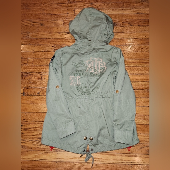Filippa K Green Hooded Jacket with Patch - Picture 3 of 6